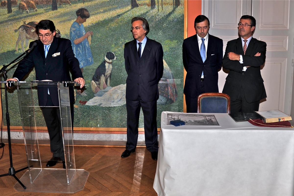 Mairie de Paris-XVIème : le Président de la SETA, Yves Andraud, avec le Délégué Général du Comité, Jacques Legendre, Adjoint au Maire et le Président de la Commission des Finances du Conseil de Paris, Pierre Gaboriau.